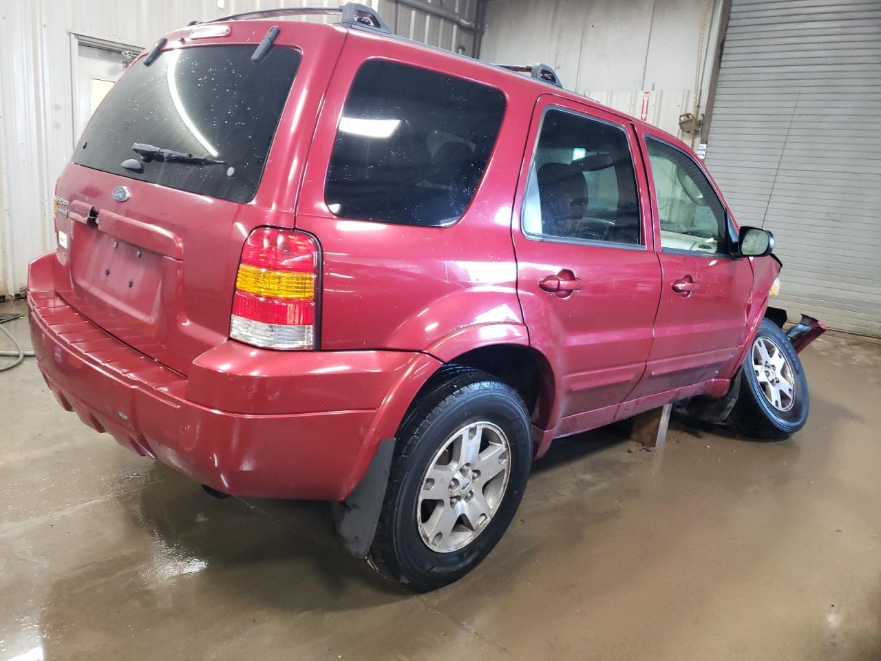 Lot #3004335759 2005 FORD ESCAPE LIM