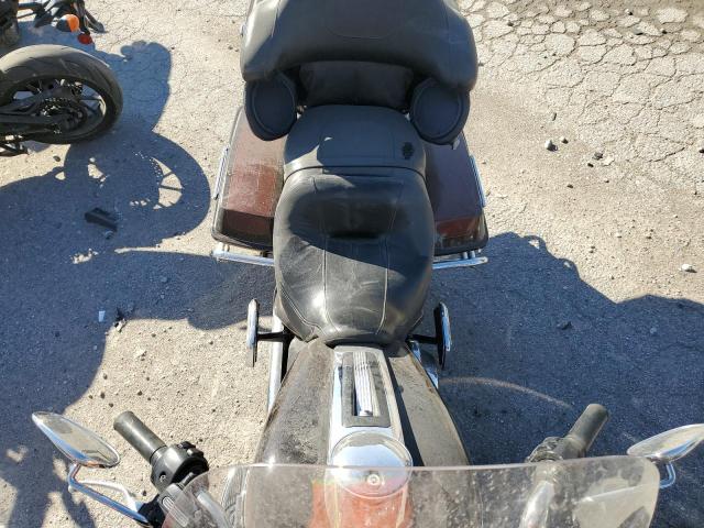 2011 HARLEY-DAVIDSON FLHTCU 1HD1FC412BB645374