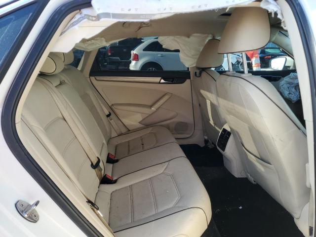 2016 VOLKSWAGEN PASSAT SE - 1VWBT7A32GC010956