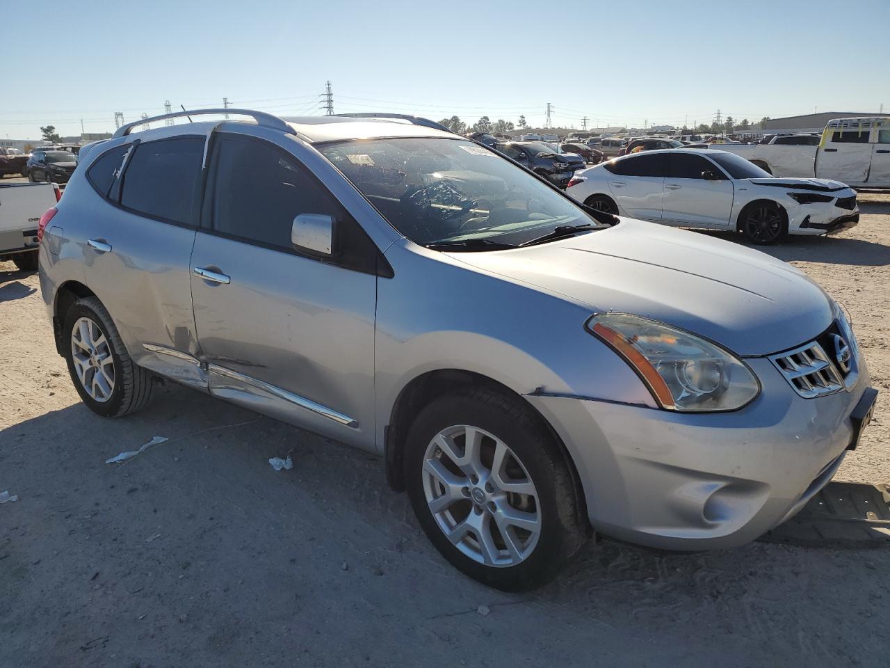 Lot #3033424104 2011 NISSAN ROGUE S