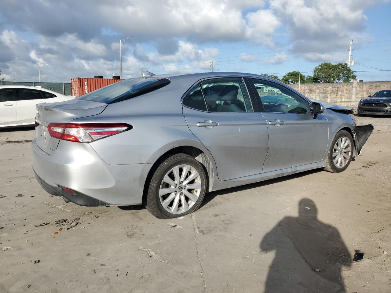 Lot #3030746095 2020 TOYOTA CAMRY LE