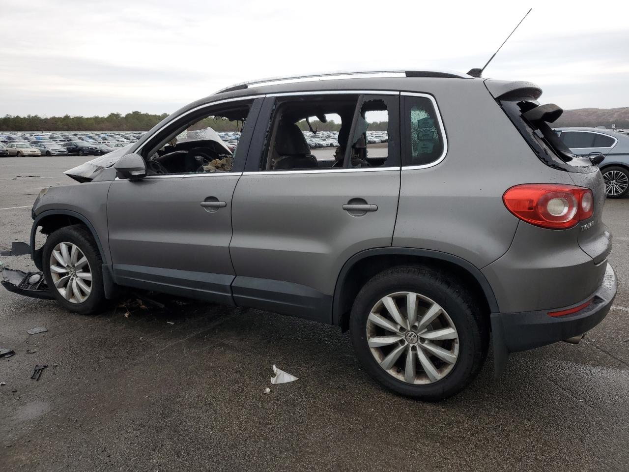 Lot #3034284118 2011 VOLKSWAGEN TIGUAN S