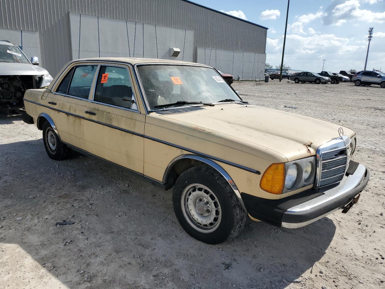 Lot #2986817245 1982 MERCEDES-BENZ 300 DT