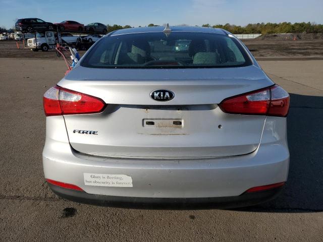 VIN KNAFK4A68F5427790 2015 KIA FORTE no.6