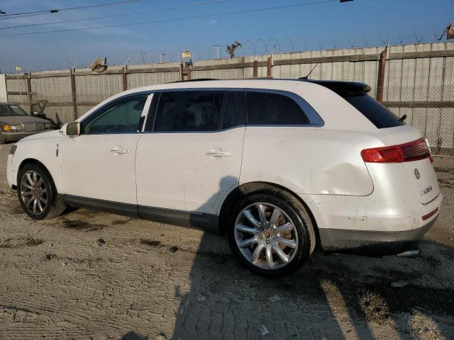 LINCOLN MKT 2010 white 4dr spor gas 2LMHJ5FR8ABJ24794 photo #3