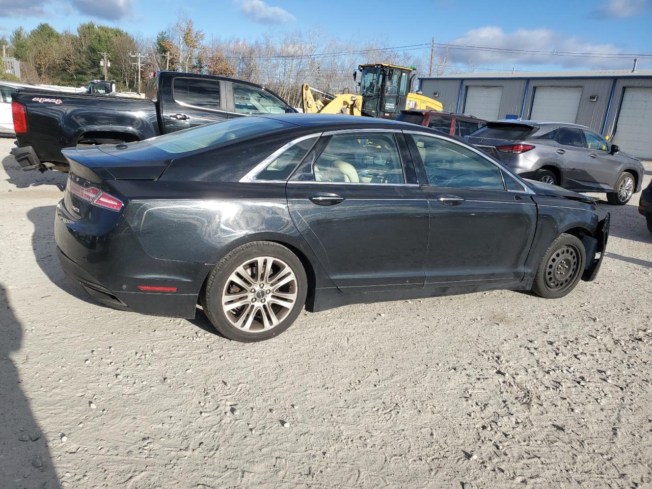 Lot #3052315585 2014 LINCOLN MKZ