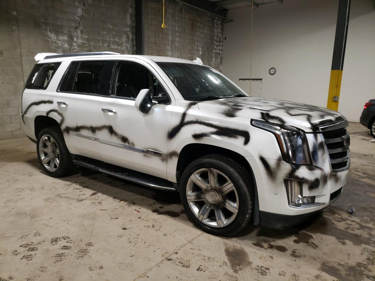 Lot #2972428565 2017 CADILLAC ESCALADE L