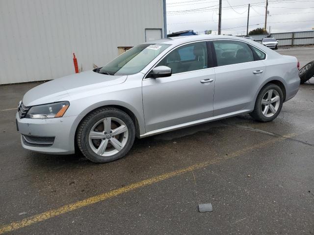 2013 Volkswagen Passat, SE