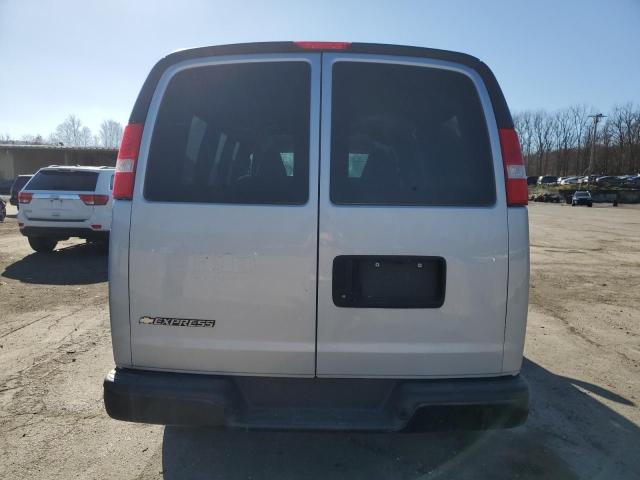 VIN 1GCWGAFG8L1247359 2020 CHEVROLET EXPRESS no.6