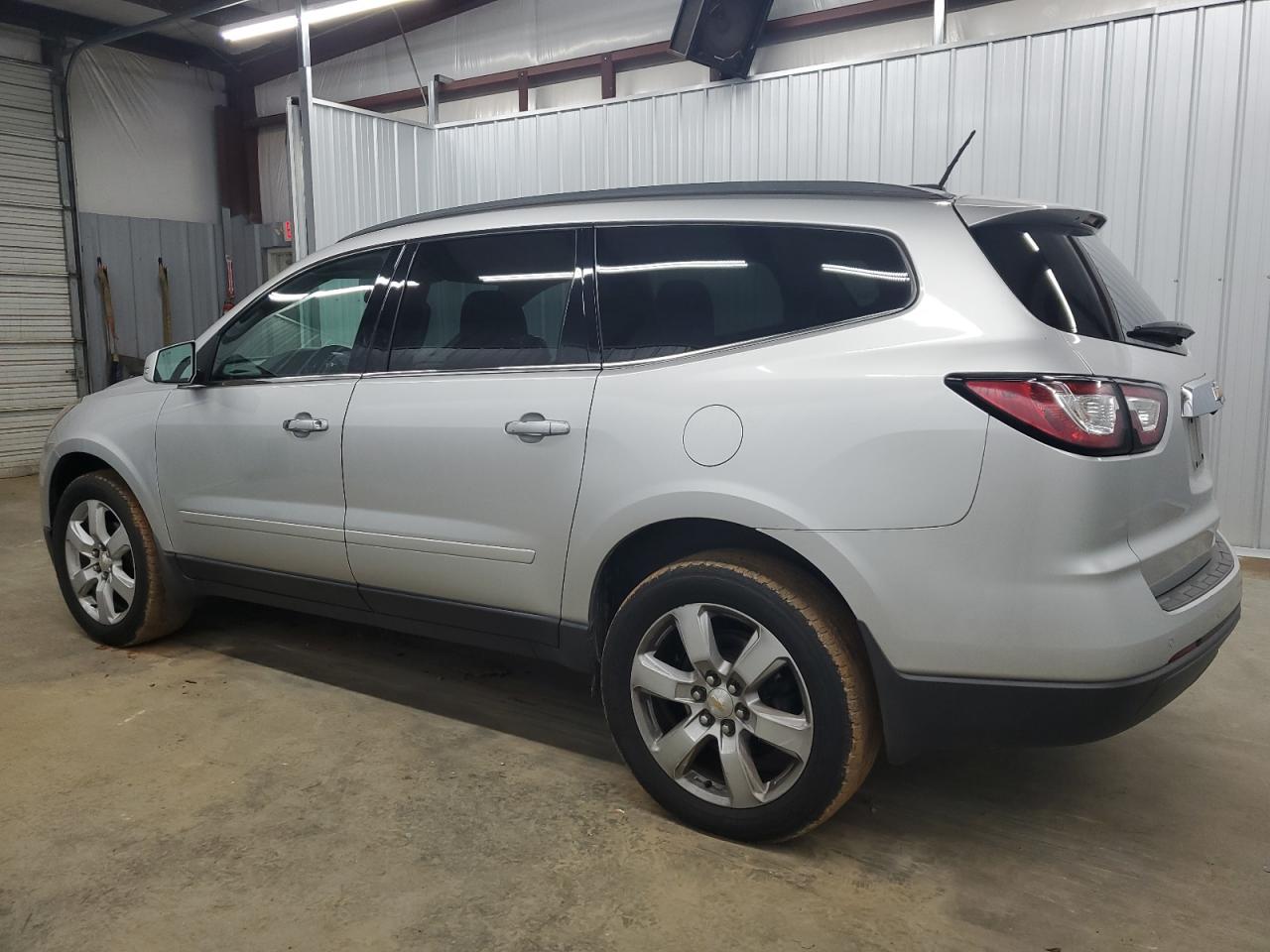 Lot #3030546539 2016 CHEVROLET TRAVERSE L