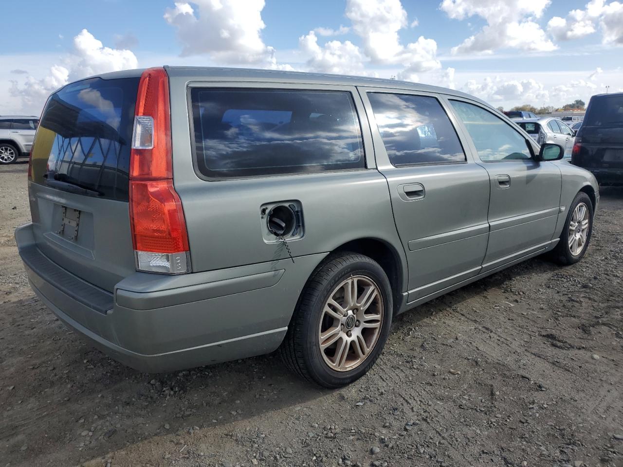 Lot #2977109177 2006 VOLVO V70