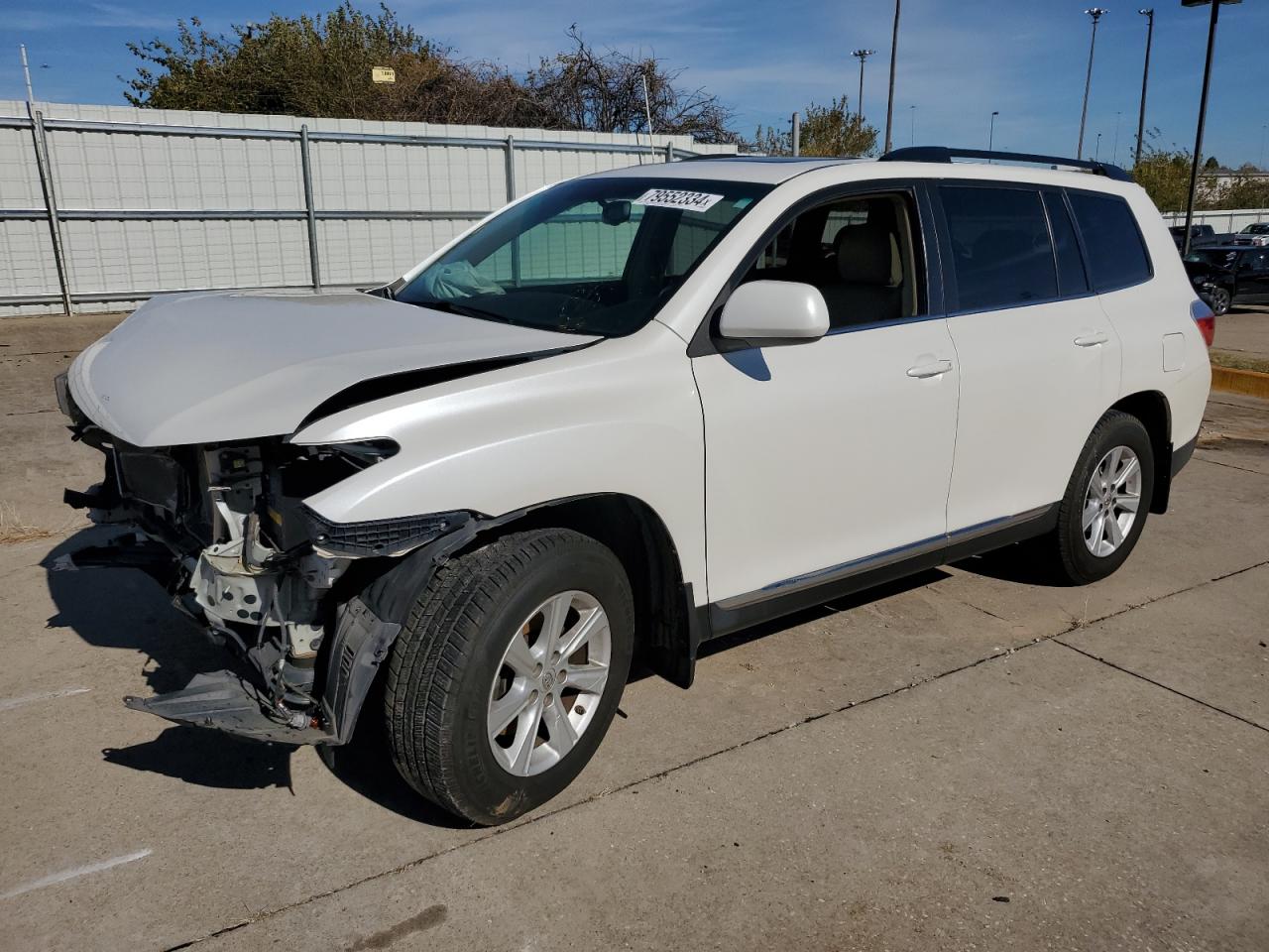  Salvage Toyota Highlander