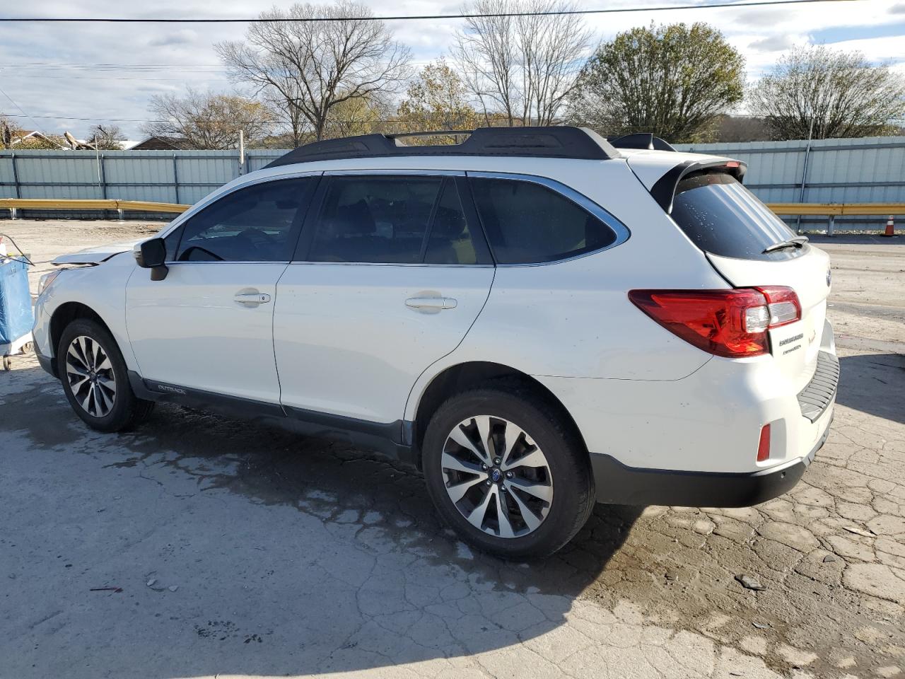 Lot #3025984960 2017 SUBARU OUTBACK 2.