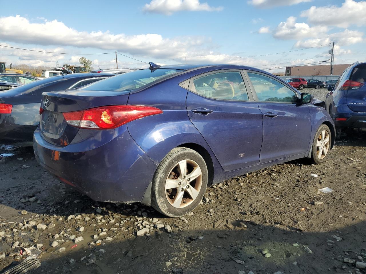 Lot #3034371062 2013 HYUNDAI ELANTRA GL