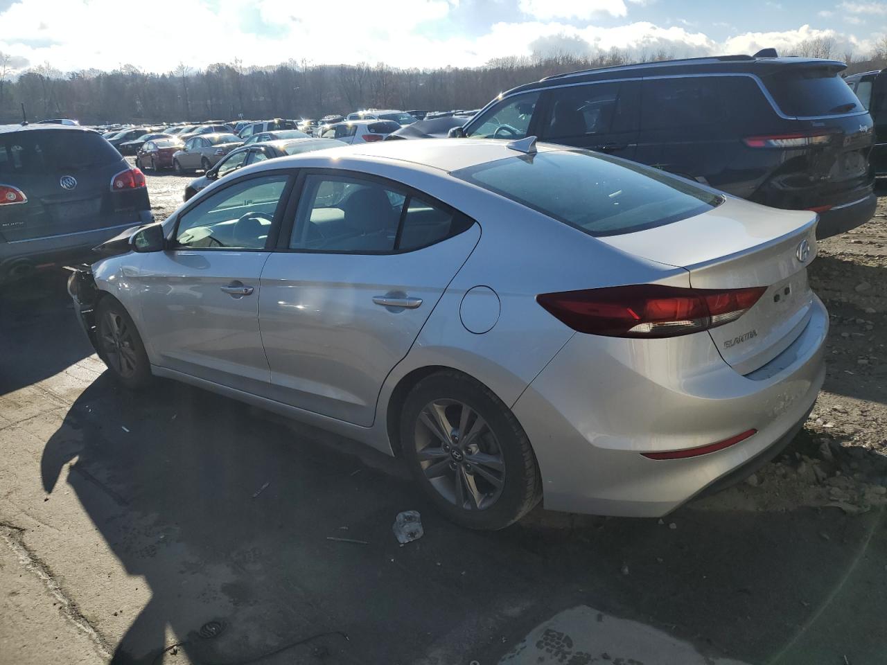 Lot #3030736104 2018 HYUNDAI ELANTRA SE