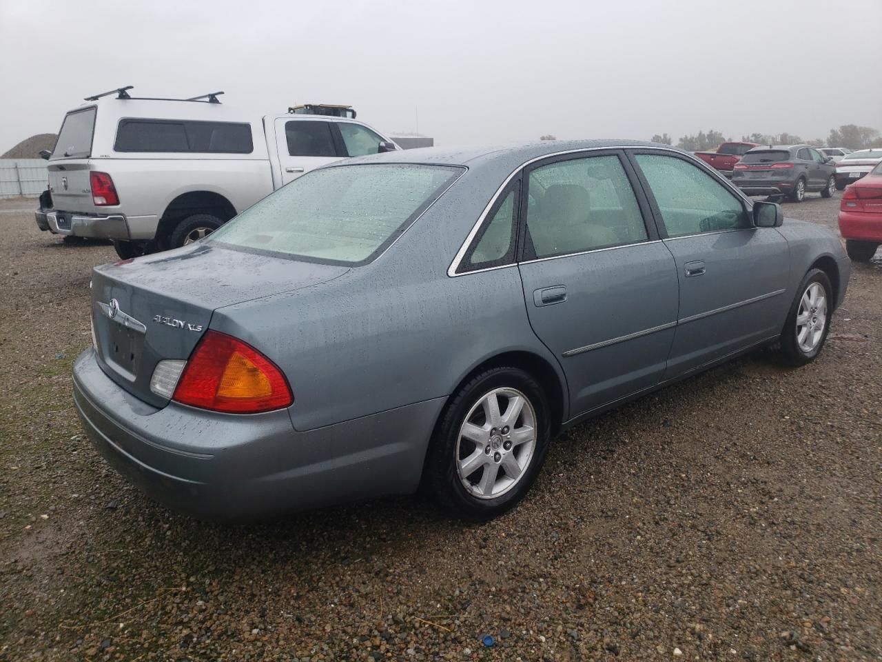 Lot #2996713816 2001 TOYOTA AVALON LX