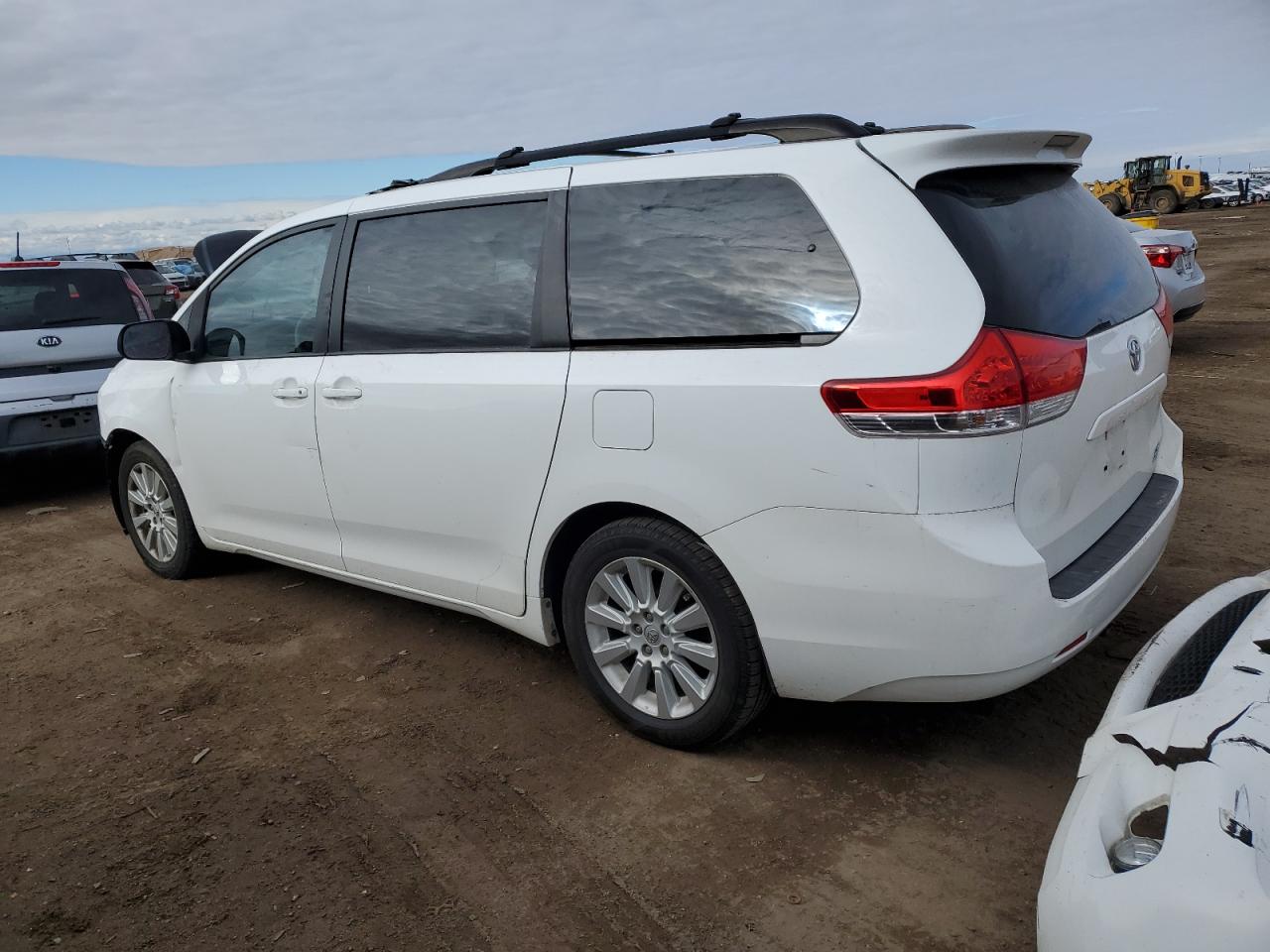 Lot #2986953843 2014 TOYOTA SIENNA XLE