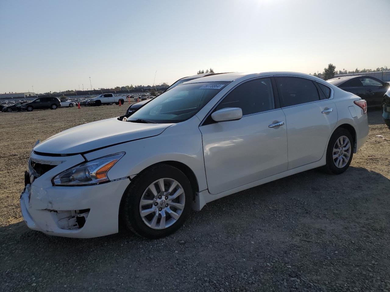  Salvage Nissan Altima