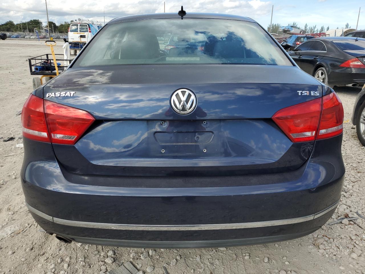 Lot #3003552140 2015 VOLKSWAGEN PASSAT SE