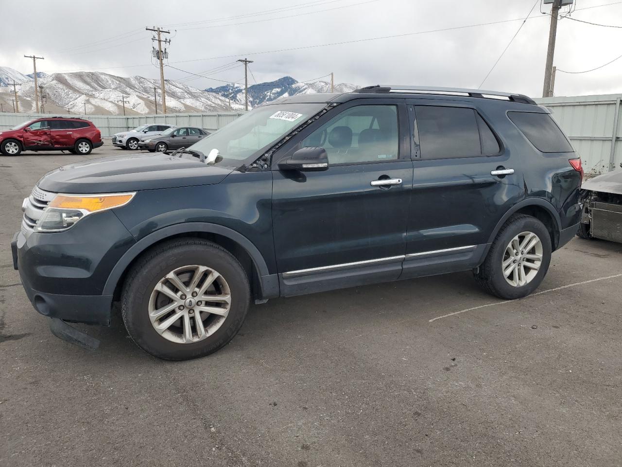  Salvage Ford Explorer