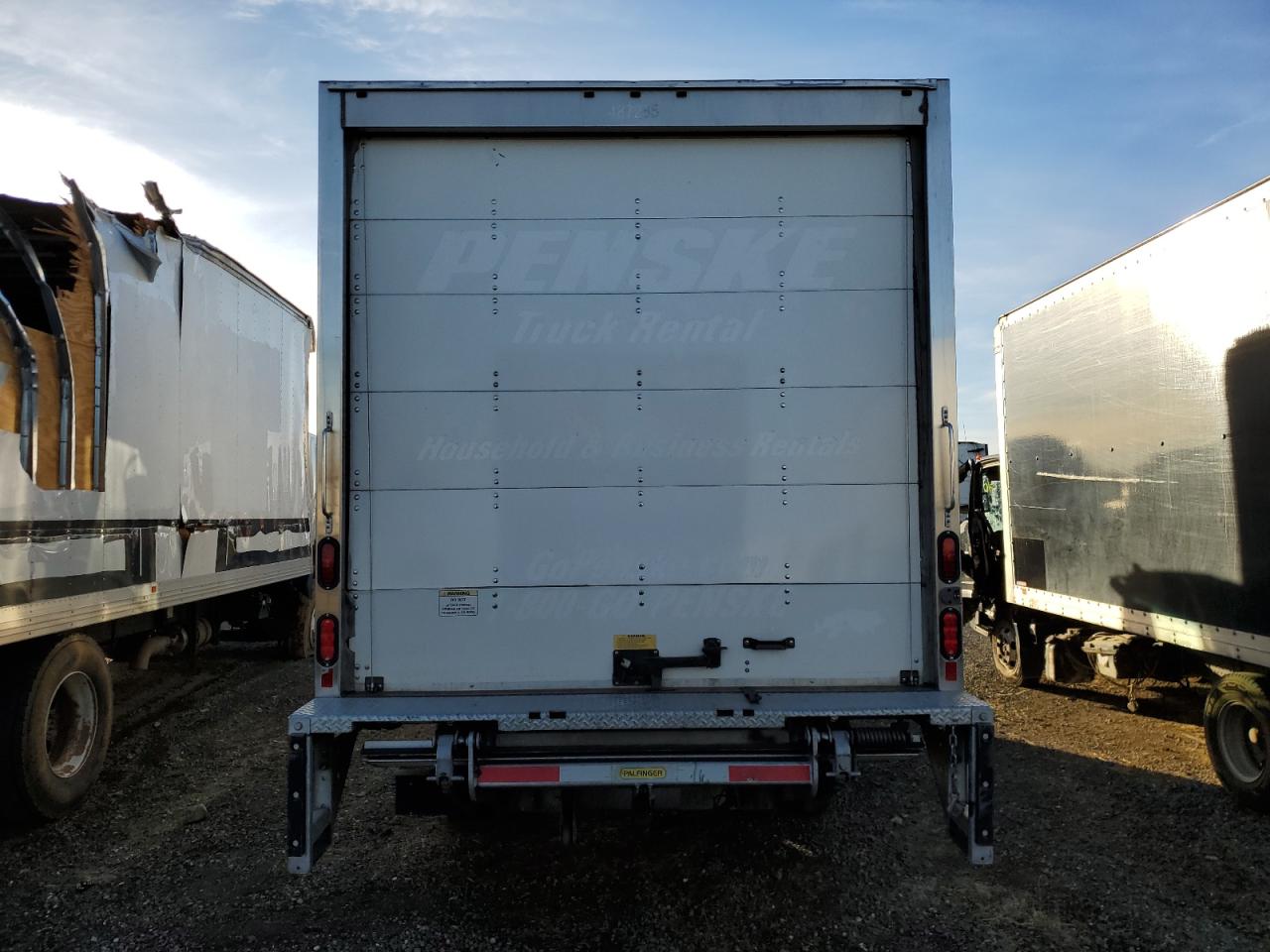 Lot #3024802383 2021 ISUZU NPR HD