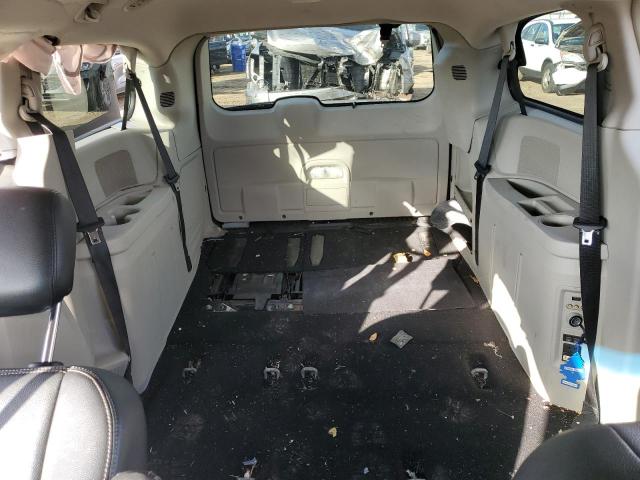 2015 CHRYSLER TOWN & COU - 2C4RC1BG8FR725990