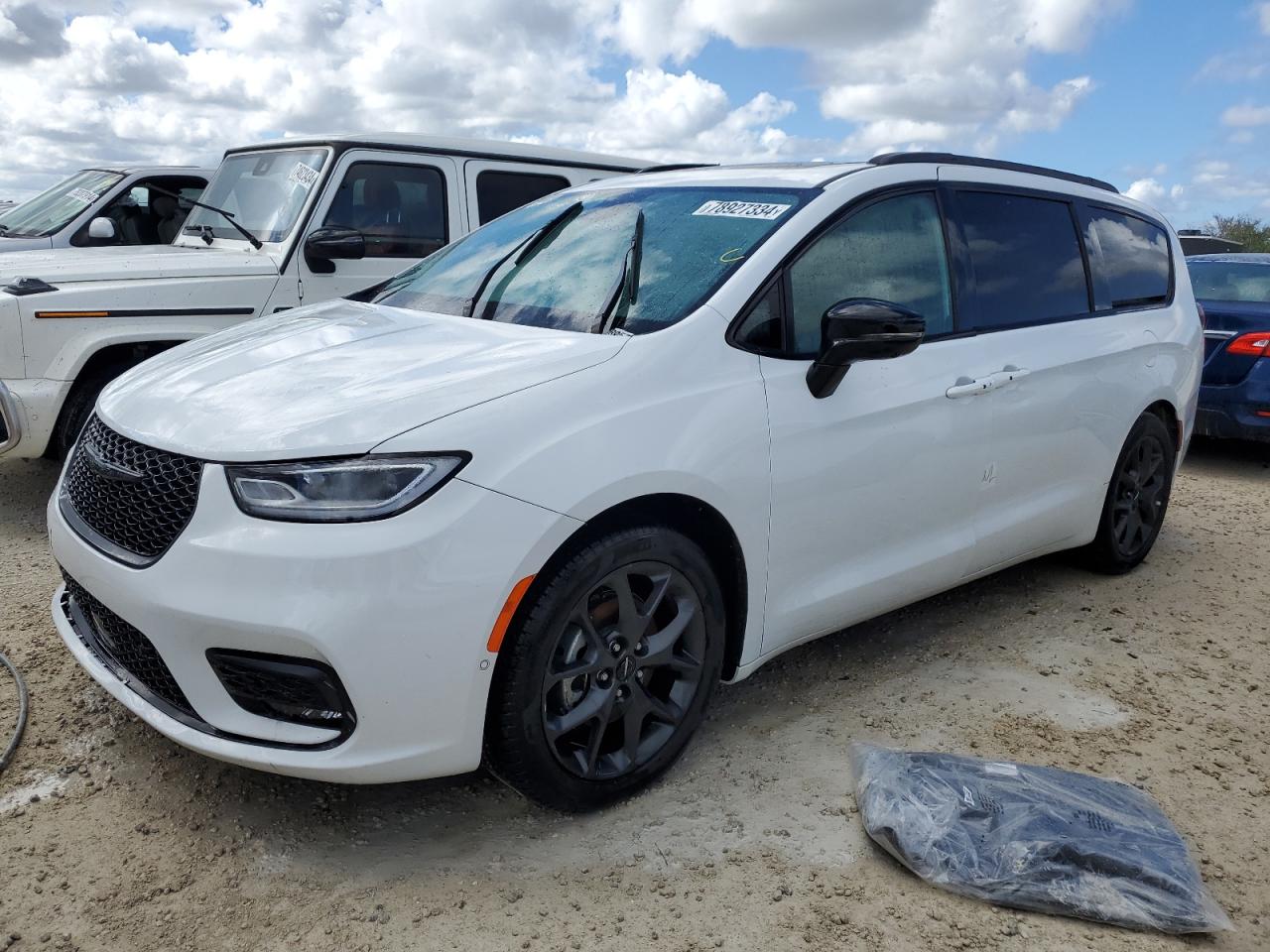 Lot #2989300417 2024 CHRYSLER PACIFICA L