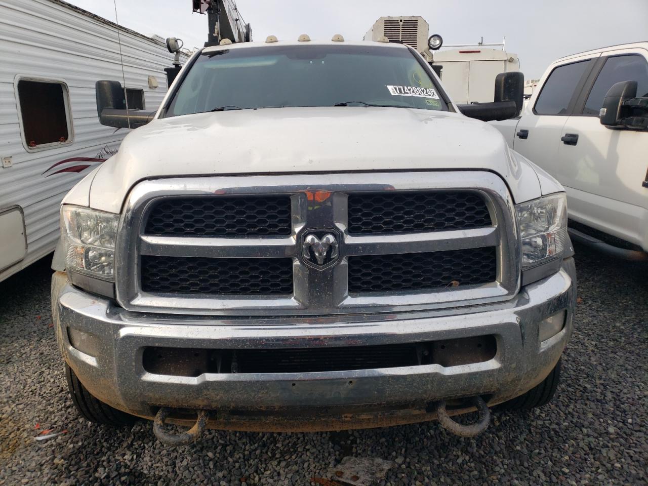 Lot #2990941306 2015 RAM 5500