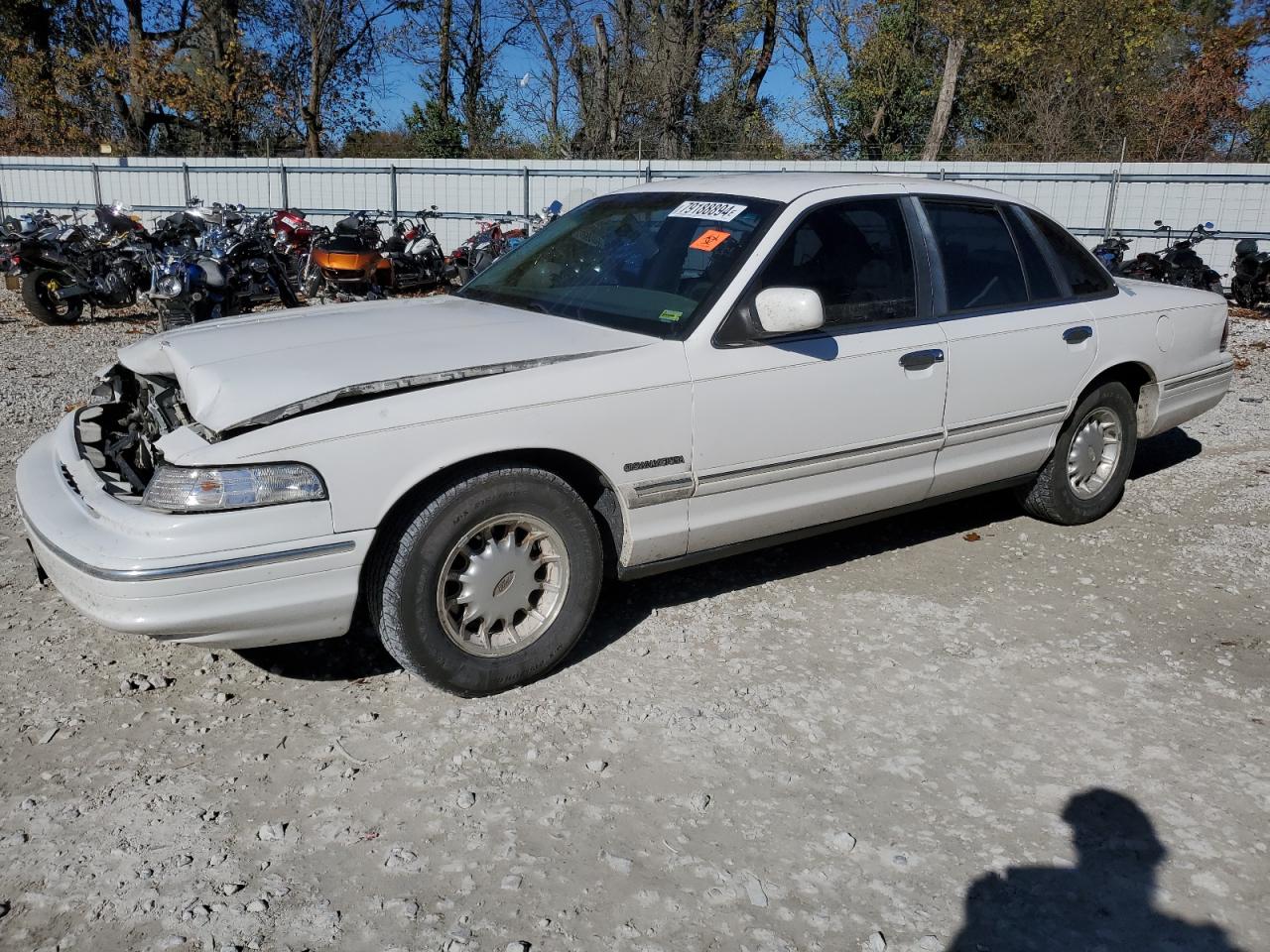  Salvage Ford Crown Vic