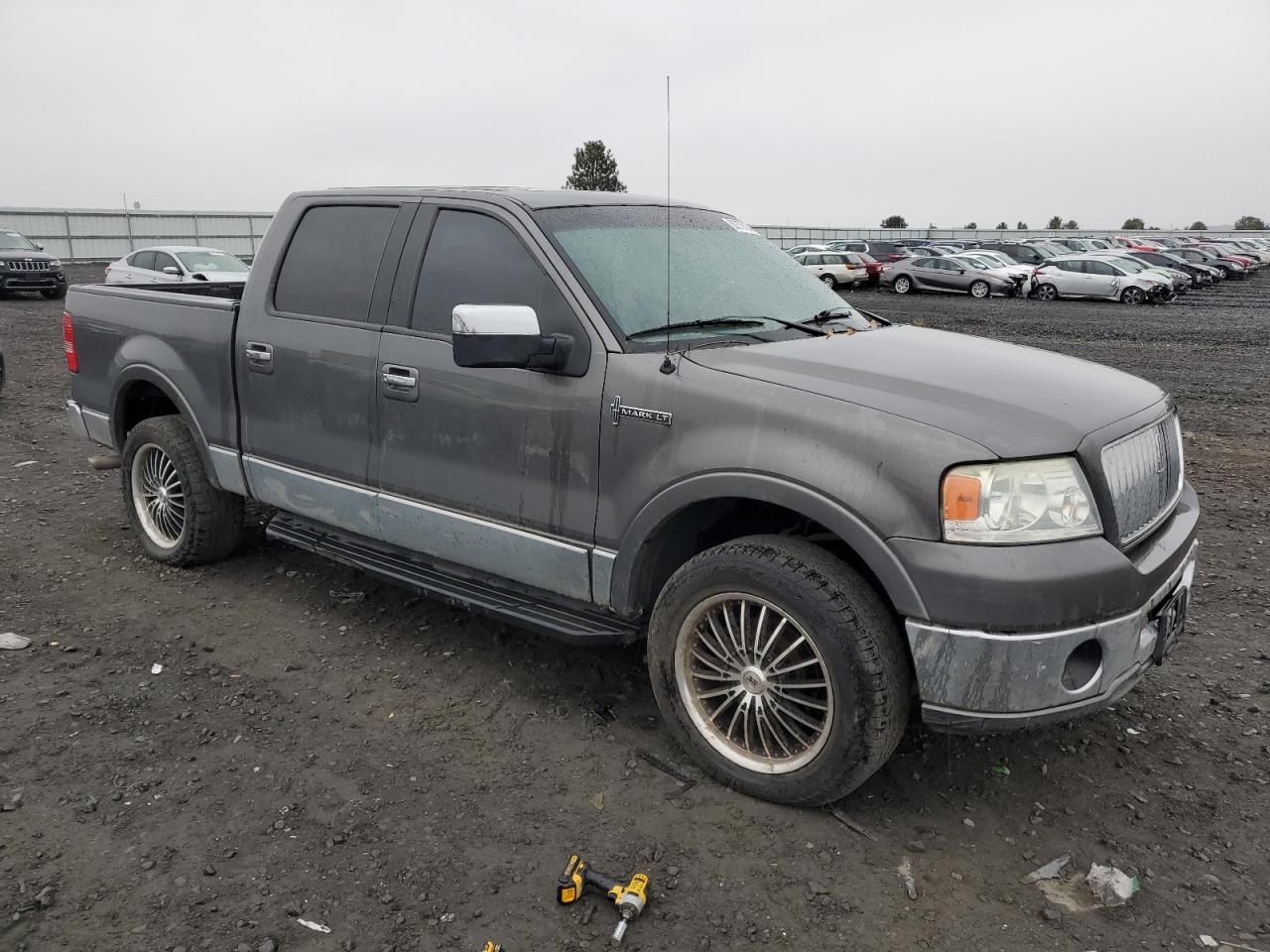 Lot #2974387478 2006 LINCOLN MARK LT