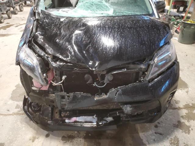 2018 TOYOTA SIENNA SE 5TDXZ3DC9JS951600