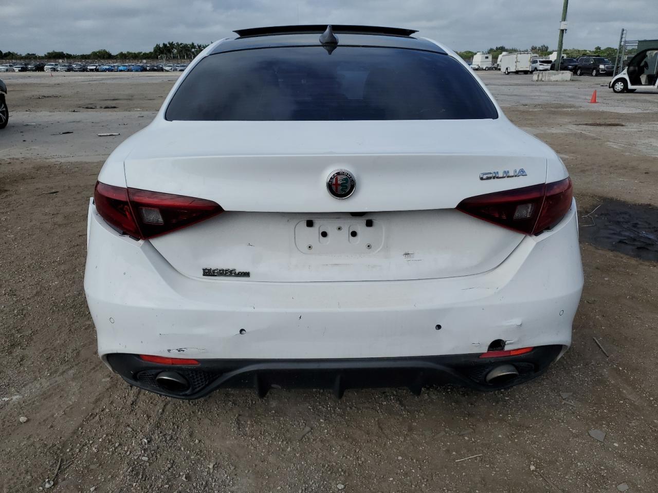 Lot #2962182158 2018 ALFA ROMEO GIULIA TI