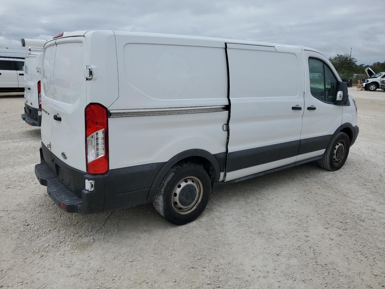 FORD TRANSIT T-150
