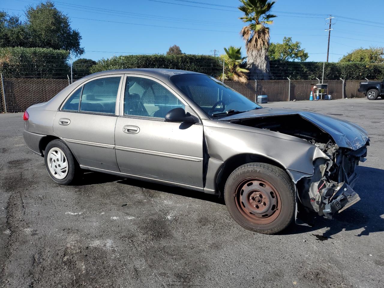 Lot #2974686229 2001 FORD ESCORT