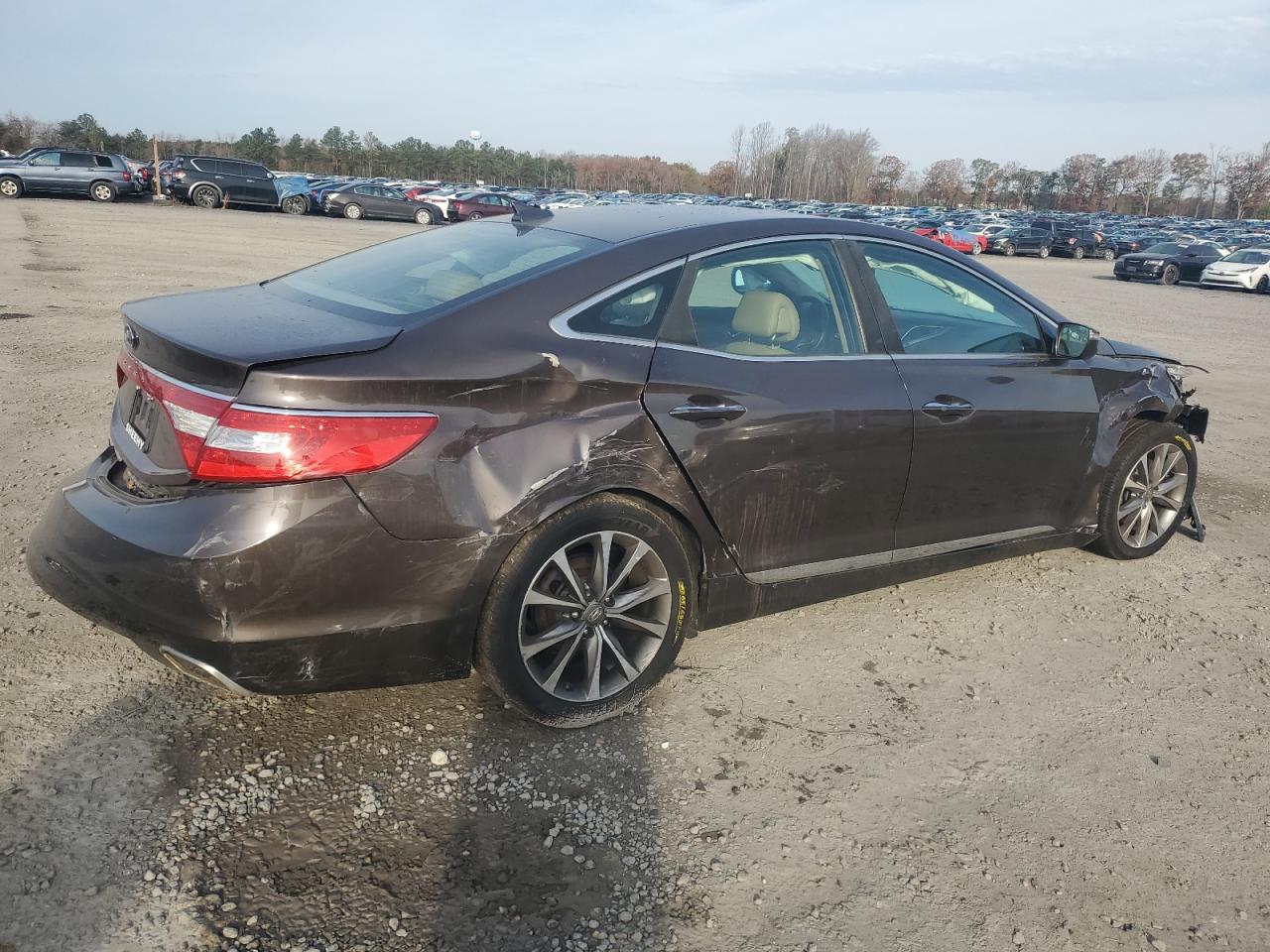 Lot #3034411092 2015 HYUNDAI AZERA