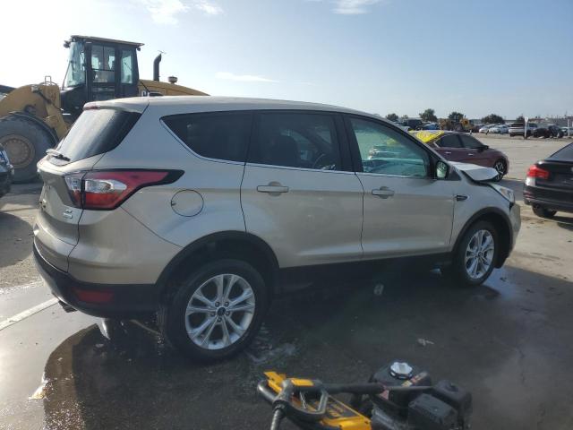 VIN 1FMCU0GD7HUC72605 2017 Ford Escape, SE no.3