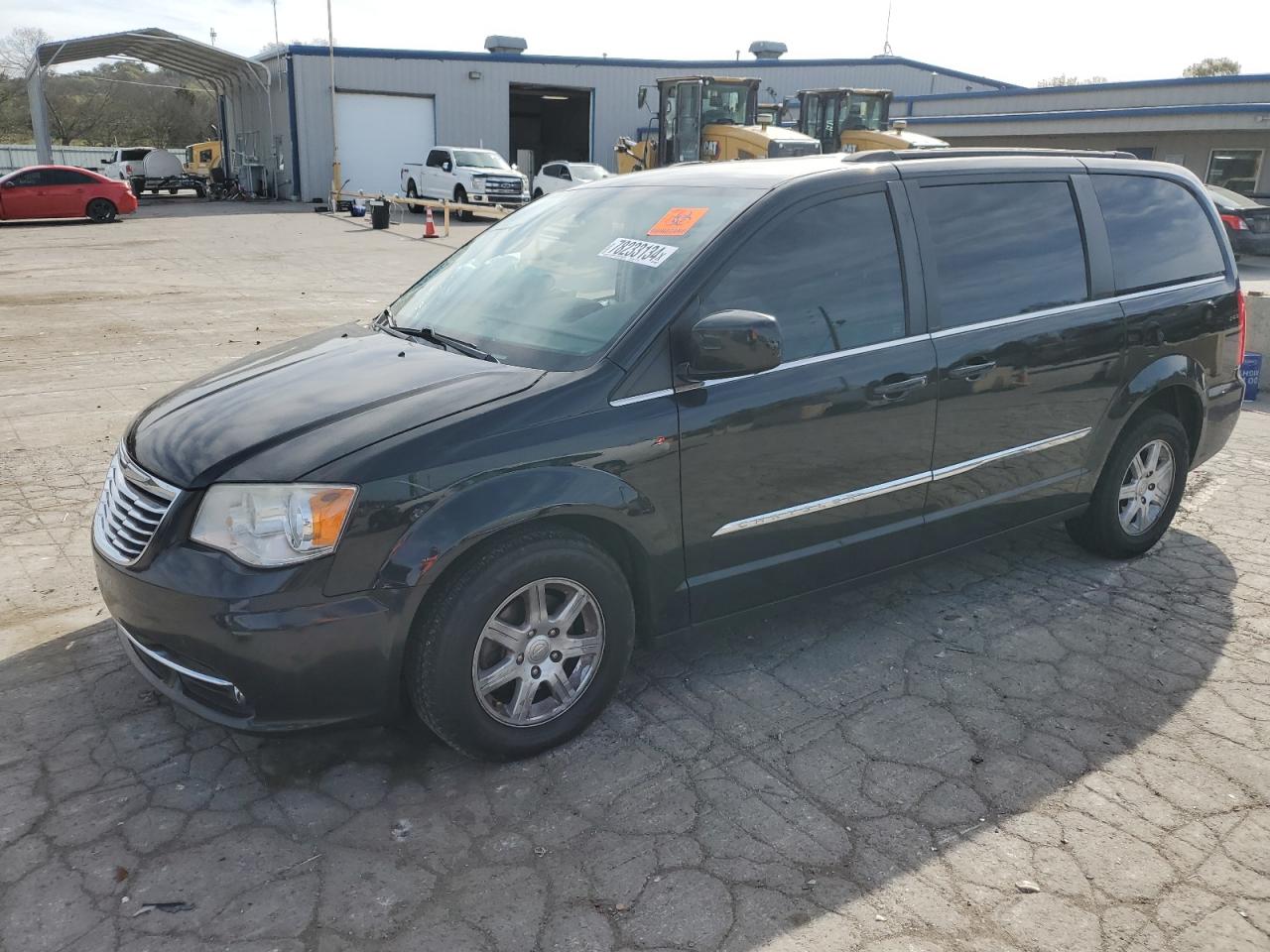  Salvage Chrysler Minivan