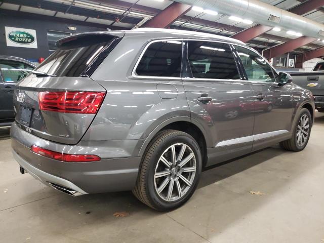 VIN WA1LHAF74KD040782 2019 Audi Q7, Premium Plus no.3