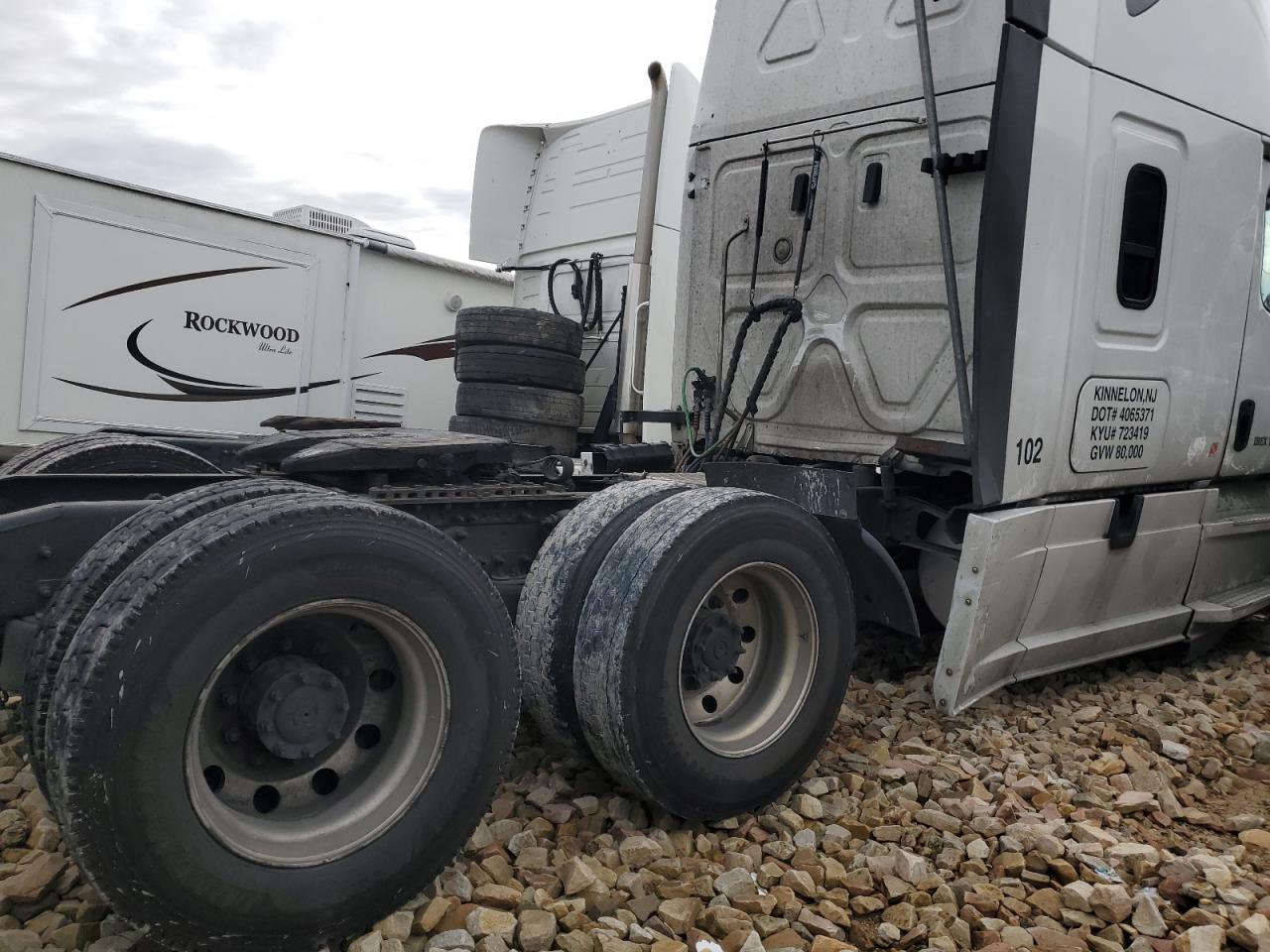 Lot #3034366091 2019 FREIGHTLINER CASCADIA 1