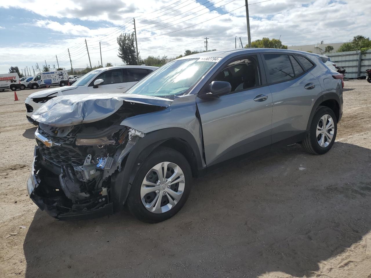 Lot #3042054188 2024 CHEVROLET TRAX LS