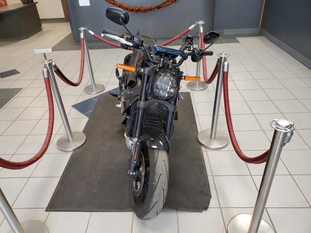 2022 HARLEY-DAVIDSON LW1 1HD2XBEB6NB800483