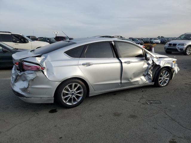 VIN 3FA6P0LU5HR288118 2017 Ford Fusion, Se Hybrid no.3