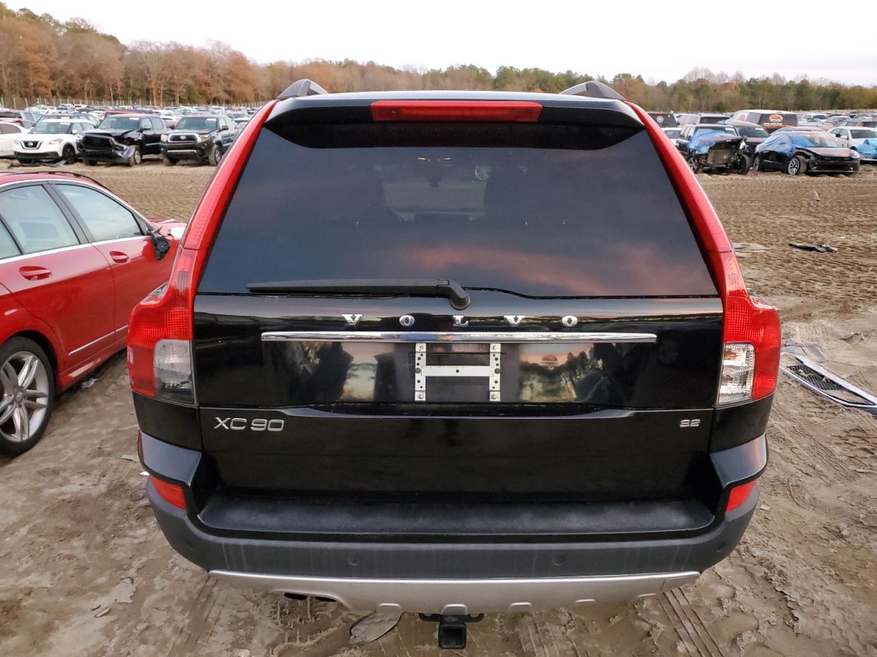 Lot #3024918375 2010 VOLVO XC90 3.2