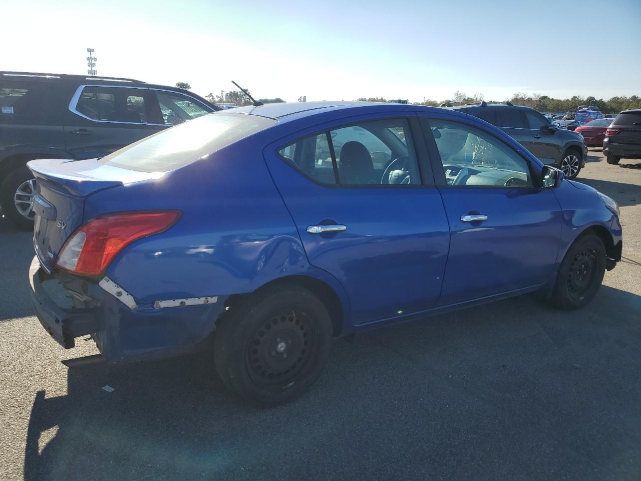 Lot #2986707228 2015 NISSAN VERSA S