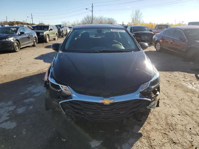 VIN 3G1BE6SM6KS556038 2019 CHEVROLET CRUZE no.5