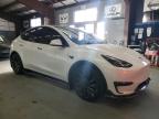 TESLA MODEL Y снимка