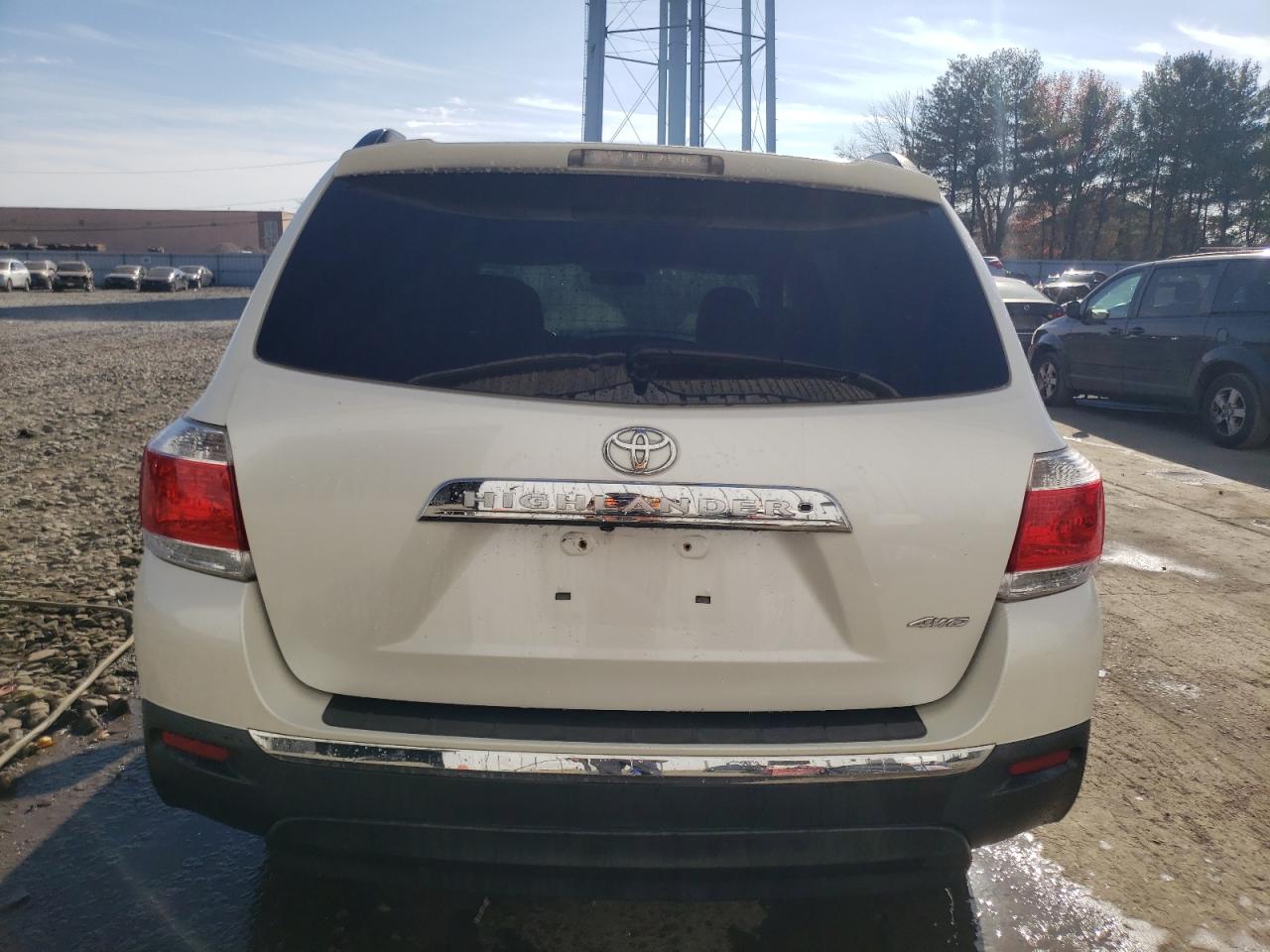 Lot #3024250802 2012 TOYOTA HIGHLANDER