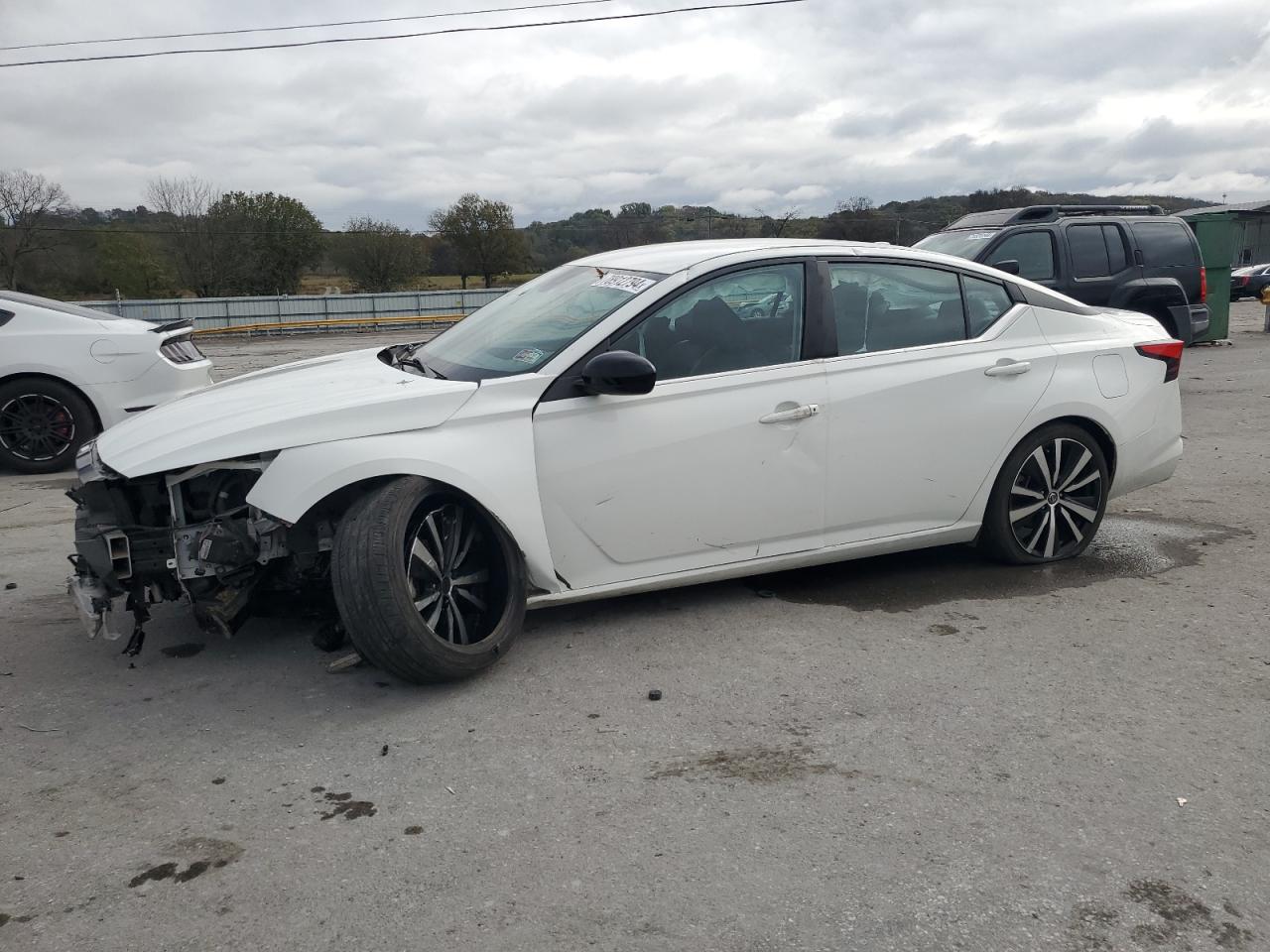 Lot #3028539919 2021 NISSAN ALTIMA SR