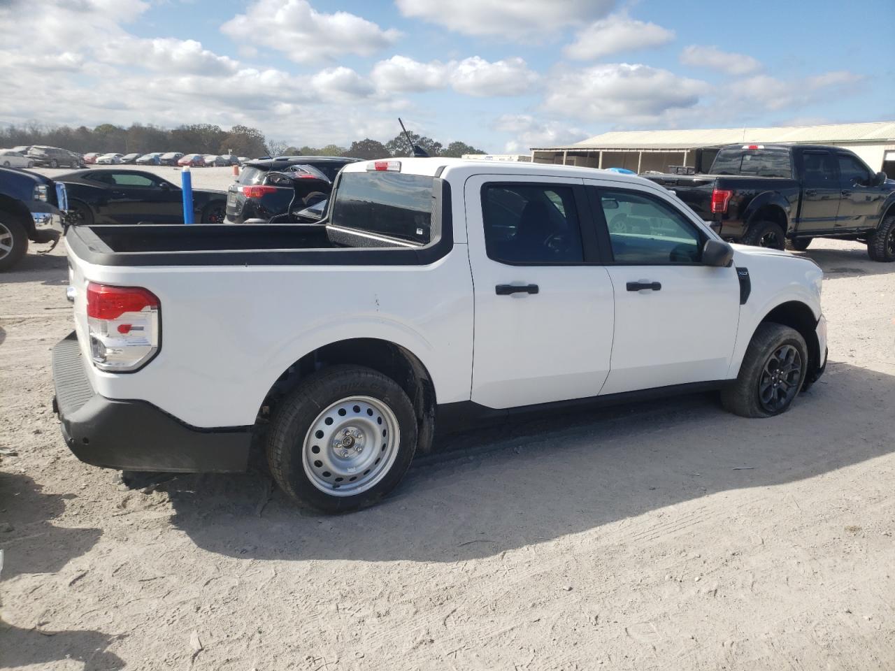 Lot #2962343007 2024 FORD MAVERICK X