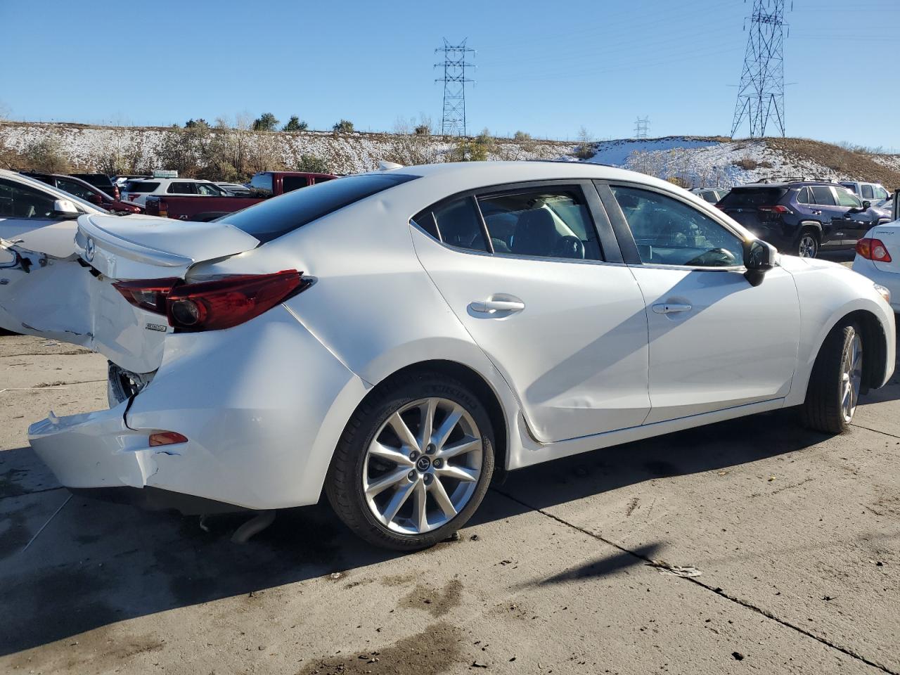 Lot #2991946216 2017 MAZDA 3 GRAND TO